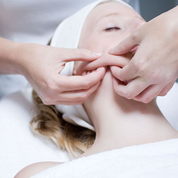 natural face lifting bindweefselmassage