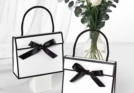 Kado Tasje (karton) wit/zwart (per stuk)