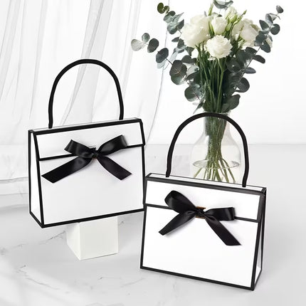 Kado Tasje (karton) wit/zwart (per stuk)