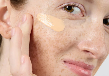 4 in 1 Skin Tint KLEUR LG3 - PUR Makeup