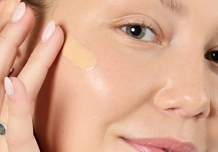 4 in 1 Skin Tint KLEUR TN2 - PUR Makeup